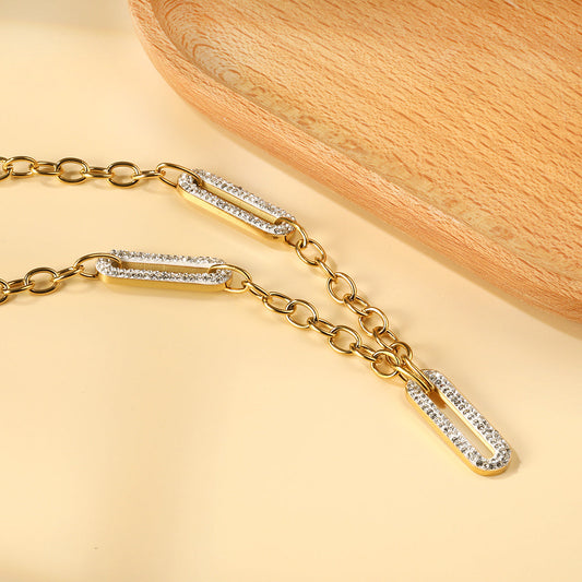 3 long circle with edge white clay diamond pendant necklace
