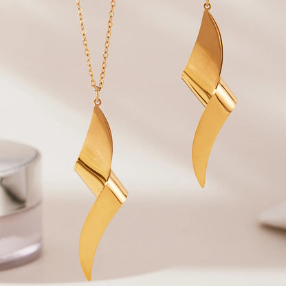Sculptural Twisted Wave Pendant Necklace