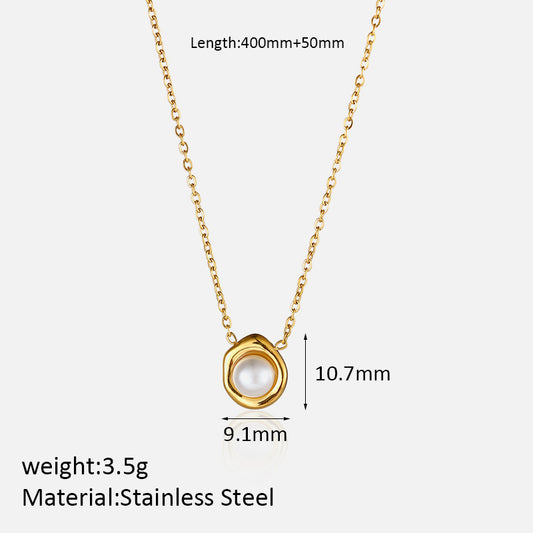 Pearl pendant necklace
